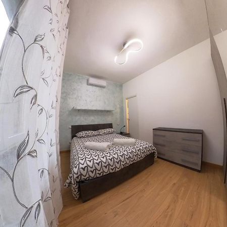 N&Ghomesweethome Raffaelloelegante Appartamento Ideale Casa Vacanze Affari Μιλάνο Εξωτερικό φωτογραφία