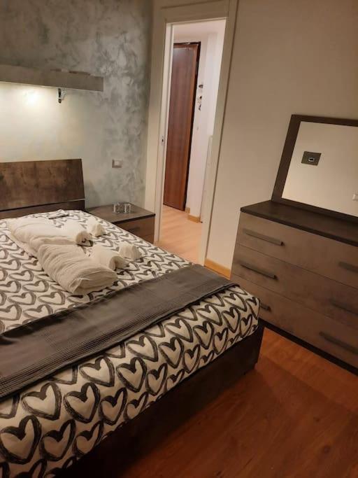 N&Ghomesweethome Raffaelloelegante Appartamento Ideale Casa Vacanze Affari Μιλάνο Εξωτερικό φωτογραφία